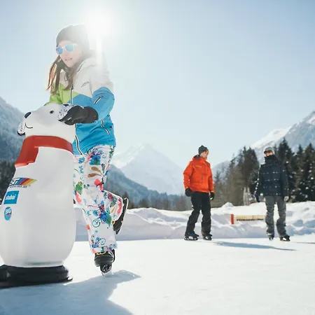 Mountain Getaway - Exclusive Mega Stubai Super Card Horská chata *