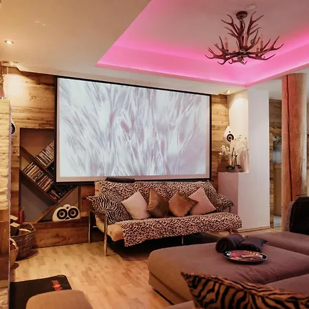 Doug's Mountain Getaway - 'exclusive Mega Chalet' Fulpmes