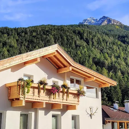 Mountain Getaway - Exclusive Mega Stubai Super Card