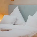 Chalet Mountain Getaway - Exclusive Mega