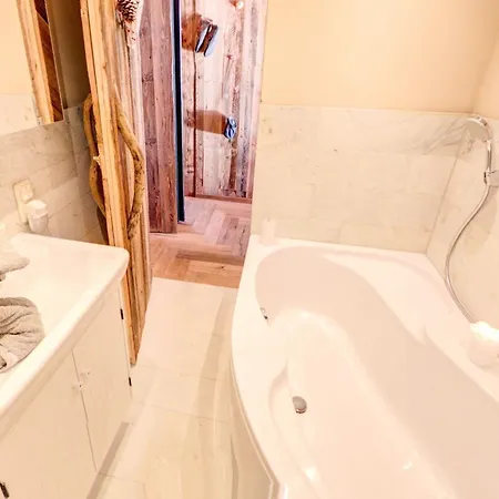 Doug's Mountain Getaway - 'exclusive Mega Chalet'