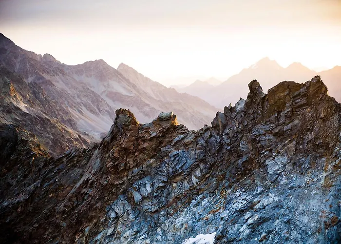 Doug's Mountain Getaway - 'exclusive Mega Chalet' *