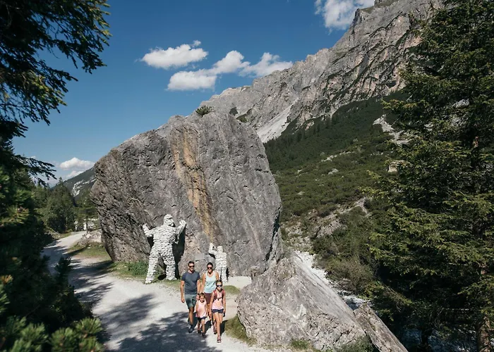 Doug's Mountain Getaway - 'exclusive Mega Chalet'