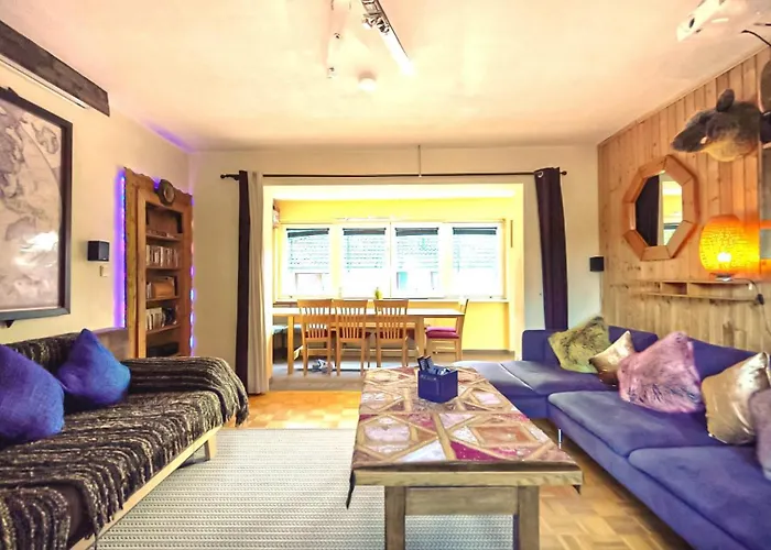 Doug's Mountain Getaway - 'exclusive Mega Chalet' *