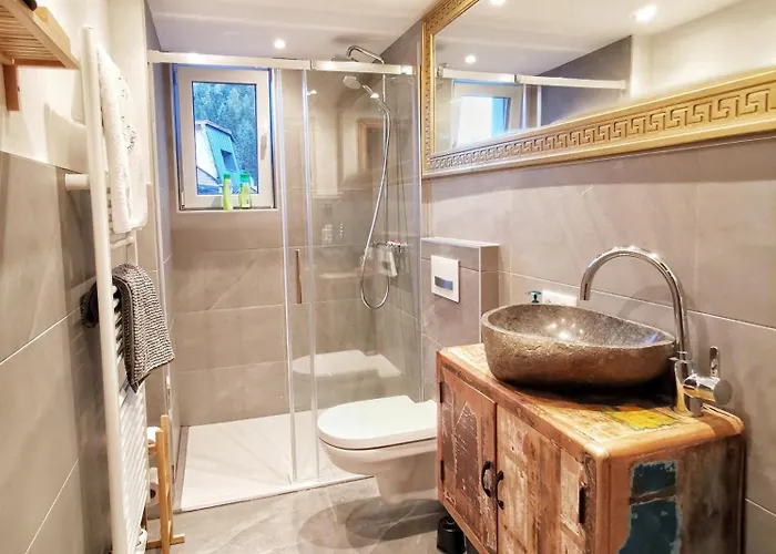 Doug's Mountain Getaway - 'exclusive Mega Chalet' *