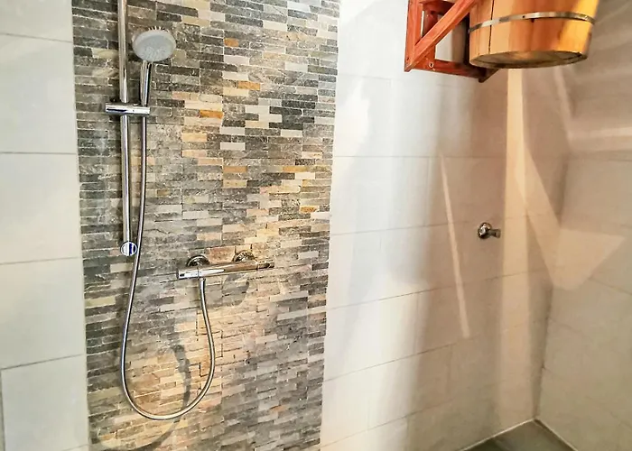 Doug's Mountain Getaway - 'exclusive Mega Chalet'