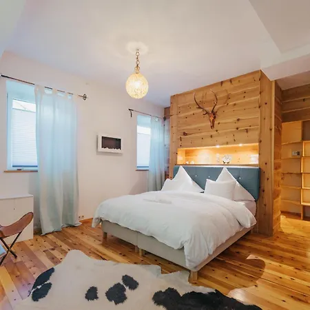 Alpehytte Mountain Getaway - Exclusive Mega Fulpmes